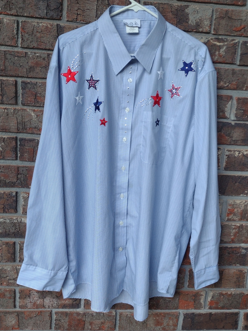P.G.B  Shirt Blouse Women 1X White Blue Stripe Patriotic Embroidered Stars Studs